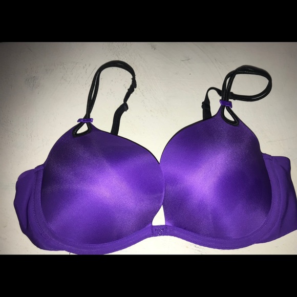 Victoria Secret Bras - Picture 2 of 7